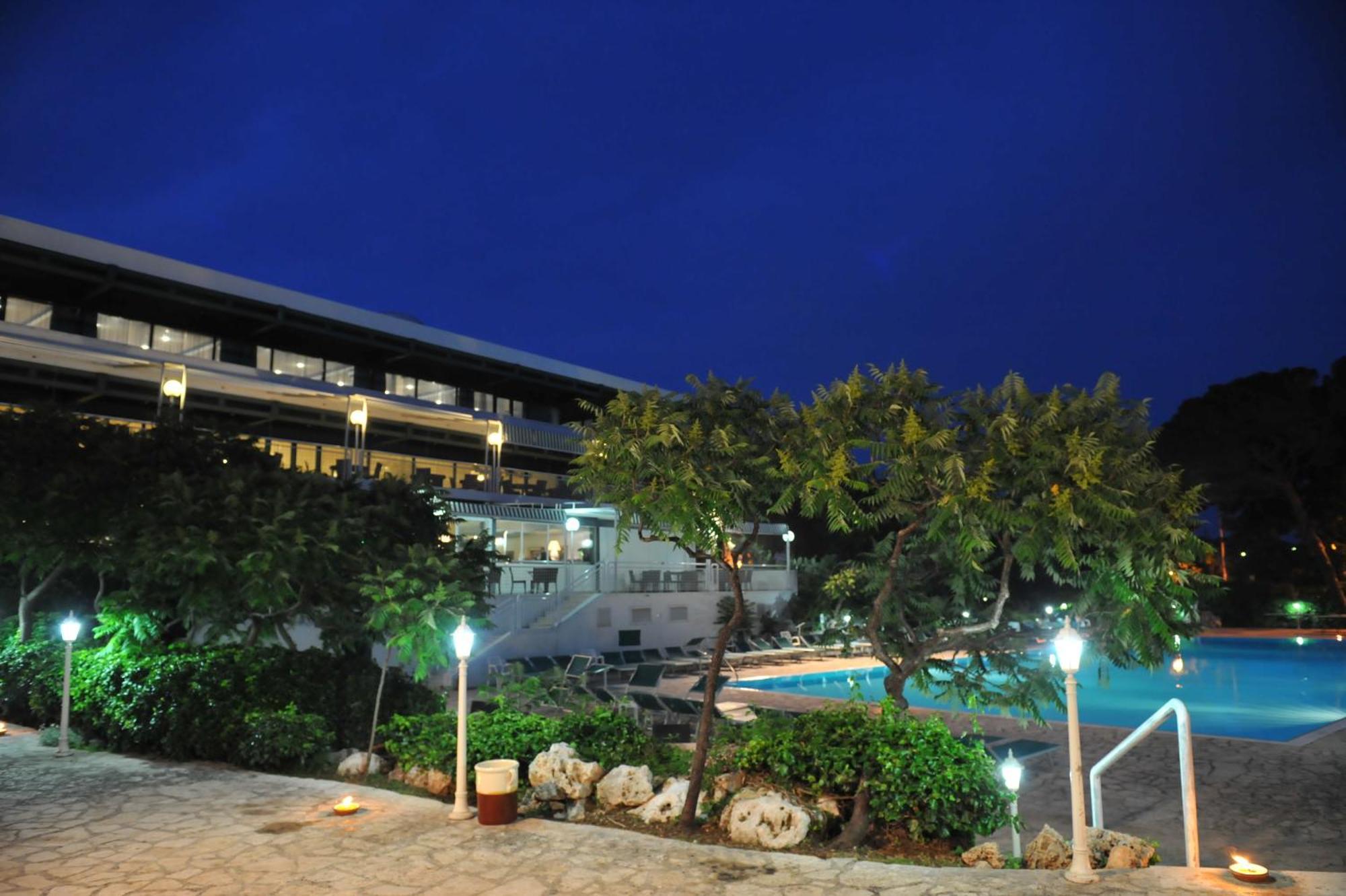 Hotel Sierra Silvana Selva Di Fasano Εξωτερικό φωτογραφία