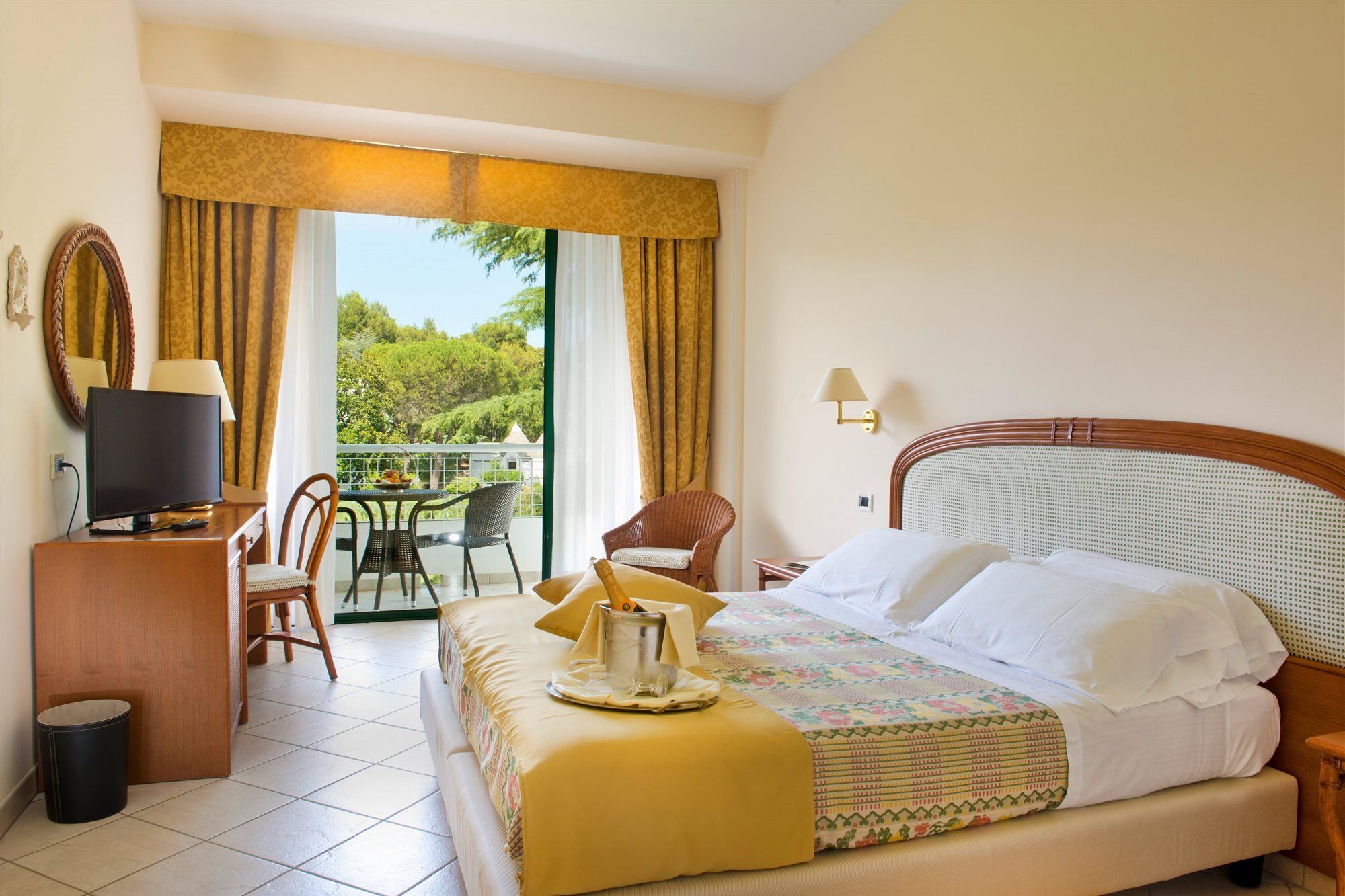 Hotel Sierra Silvana Selva Di Fasano Εξωτερικό φωτογραφία